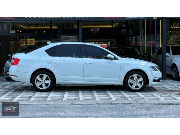 ONUR`DAN 2019 TEMİZ DEĞİŞENSİZ SKODA OCTAVİA