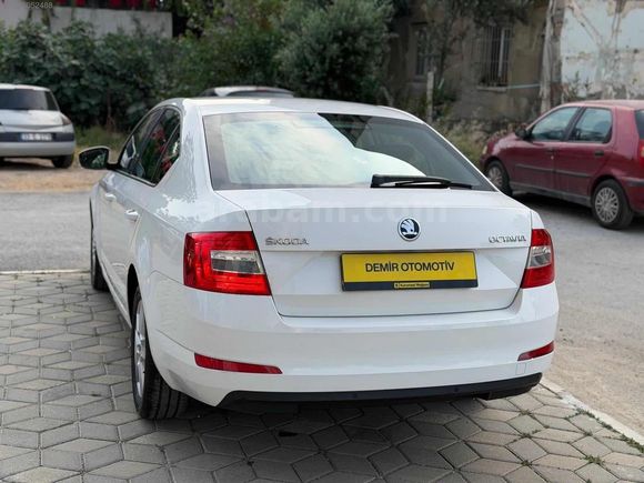 Skoda octavia 1.6 TDİ KM 104.000