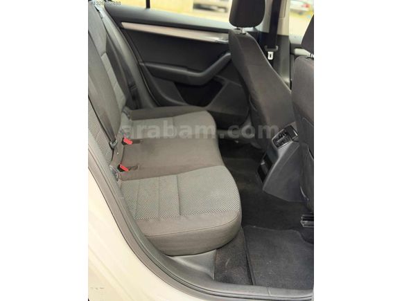 Skoda octavia 1.6 TDİ KM 104.000