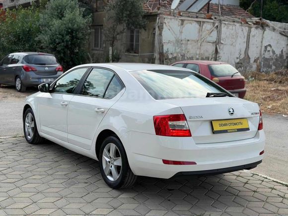 Skoda octavia 1.6 TDİ KM 104.000