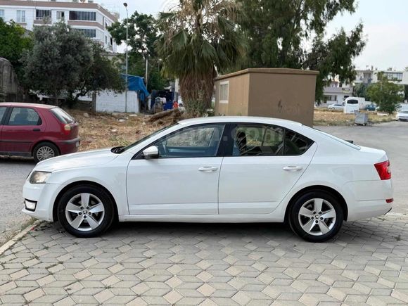 Skoda octavia 1.6 TDİ KM 104.000