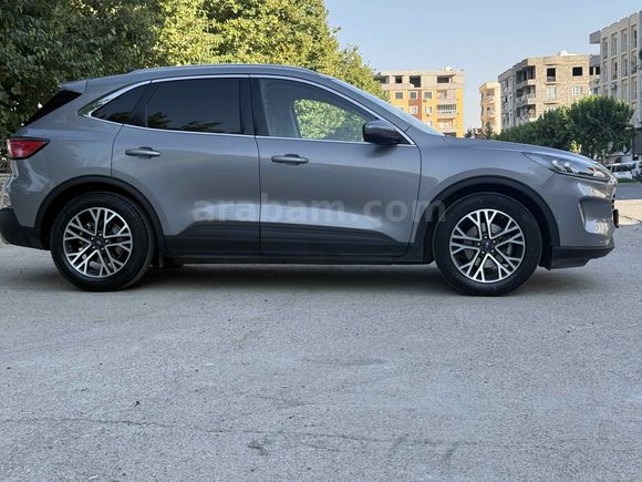 Galeriden Ford Kuga 1.5 EcoBlue Titanium 2020 Model Şırnak