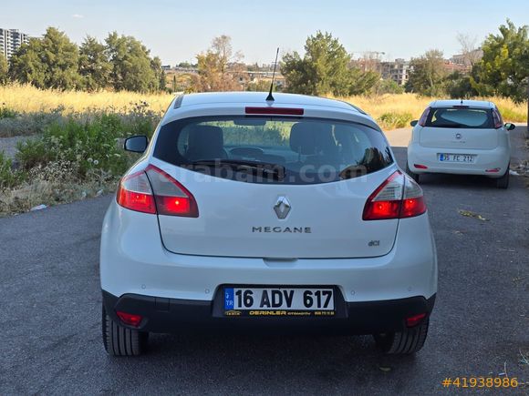 2011 model Renault Megane 1.5DCI Otomatik hatasız boyasız