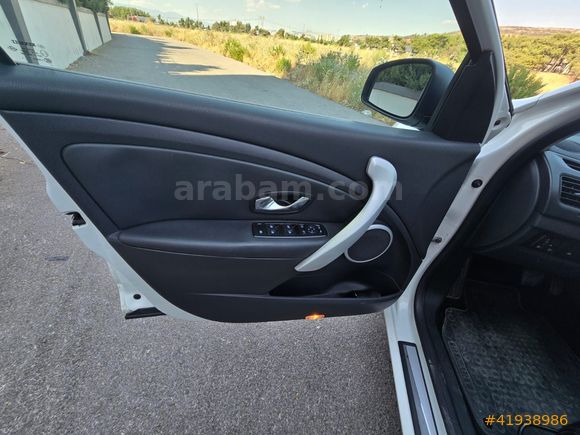 2011 model Renault Megane 1.5DCI Otomatik hatasız boyasız