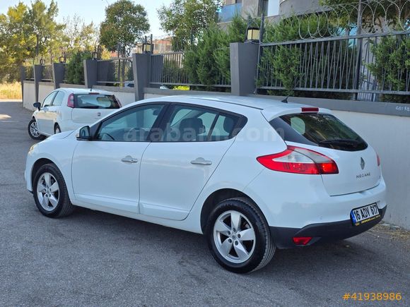 2011 model Renault Megane 1.5DCI Otomatik hatasız boyasız