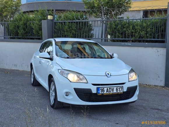 2011 model Renault Megane 1.5DCI Otomatik hatasız boyasız