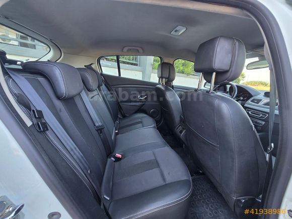 2011 model Renault Megane 1.5DCI Otomatik hatasız boyasız