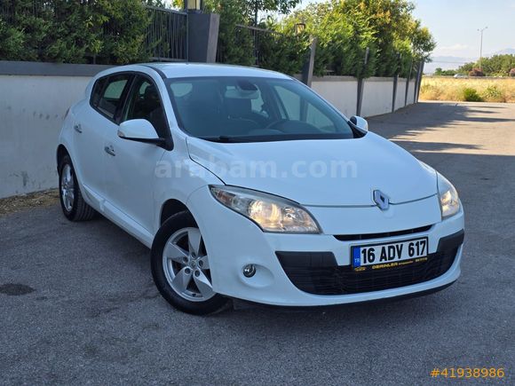 2011 model Renault Megane 1.5DCI Otomatik hatasız boyasız
