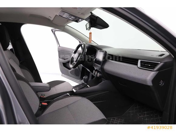 K.KARTINA 12 AY TAKSİT 2025 31.000 KM 1.0 TCE EVOLUTION CLİO