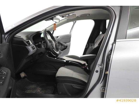 K.KARTINA 12 AY TAKSİT 2025 31.000 KM 1.0 TCE EVOLUTION CLİO