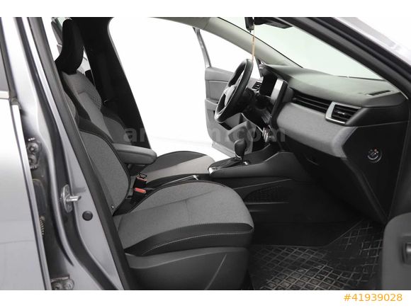 K.KARTINA 12 AY TAKSİT 2025 31.000 KM 1.0 TCE EVOLUTION CLİO