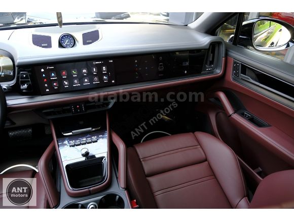 BAYİ 2025 PORSCHE CAYENNE COUPE 30 BLACK EDITION+AKS+CHRONO+BOSE
