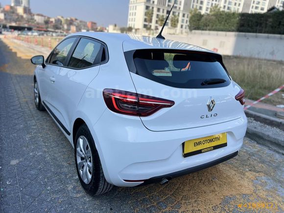 89 BİNDE BOYASIZ 2023 CLİO JOY OTOMATİK 1.0 TCE