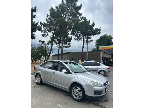 Sahibinden Ford Focus 1.6 Ghia 2006 Model