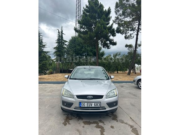Sahibinden Ford Focus 1.6 Ghia 2006 Model