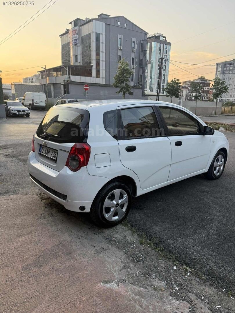 Galeriden Chevrolet Aveo 1.2 LS 2011 Model Samsun 200.000 km Beyaz 4