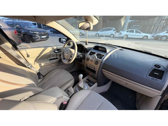 2008-İLK ELDEN 85.000 KMDE PRİVİLEGE MEGANE