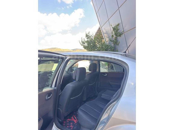 Sahibinden Renault Megane 1.5 dCi Dynamique 2006 Model 