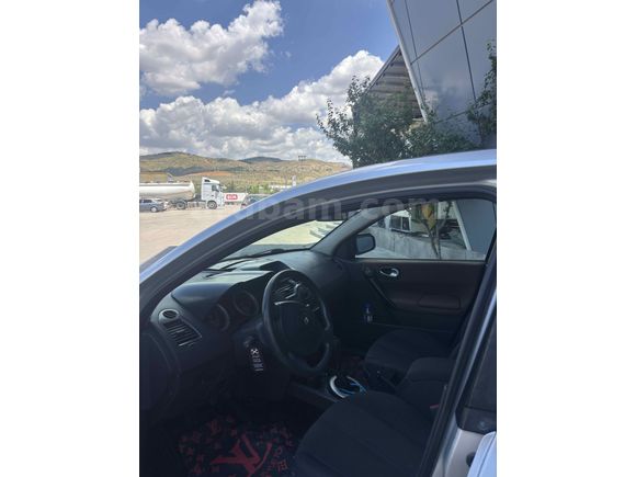 Sahibinden Renault Megane 1.5 dCi Dynamique 2006 Model 