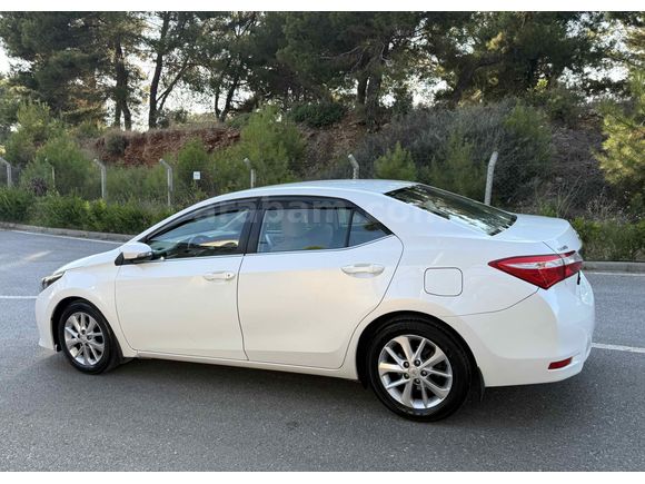Galeriden Toyota Corolla 1.4 D-4D Advance 2014 Model Antalya
