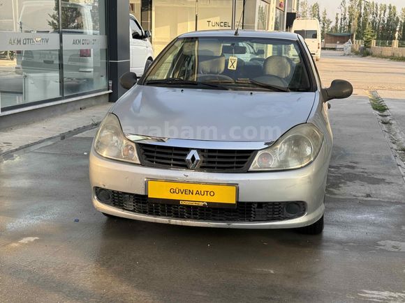 Galeriden Renault Symbol 1.4 Expression 2011 Model Van