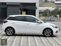 EMEK/2019 MODEL MAKYAJLI HYUNDAİ İ20 STYLE 90 BİNDE LPGLİ