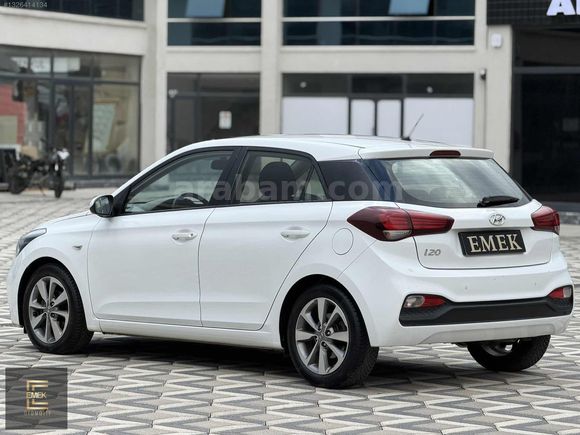 EMEK/2019 MODEL MAKYAJLI HYUNDAİ İ20 STYLE 90 BİNDE LPGLİ