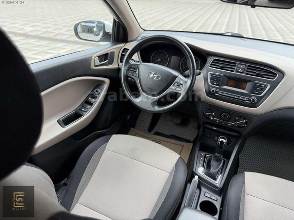 EMEK/2019 MODEL MAKYAJLI HYUNDAİ İ20 STYLE 90 BİNDE LPGLİ
