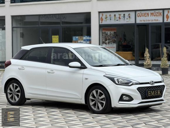 EMEK/2019 MODEL MAKYAJLI HYUNDAİ İ20 STYLE 90 BİNDE LPGLİ