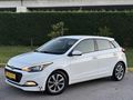 HYUNDAİ İ20 OTOMATİK HATASIZ 68.xxx km YETKLİ SERVİS BAKIMLI
