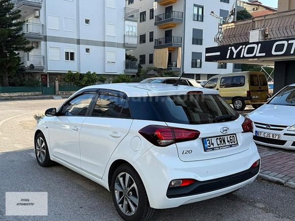 2020 MODEL 123BİN KM'DE OTOMATİK 1.4 MPI STYLE