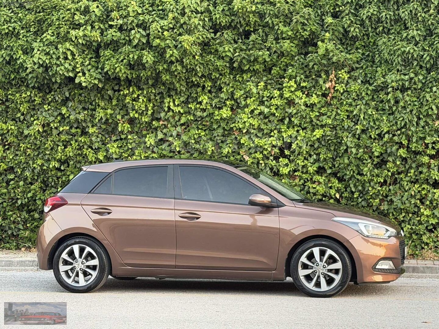 Galeriden Hyundai i20 1.4 MPI Style 2017 Model Denizli 175.000 km Kahverengi 7