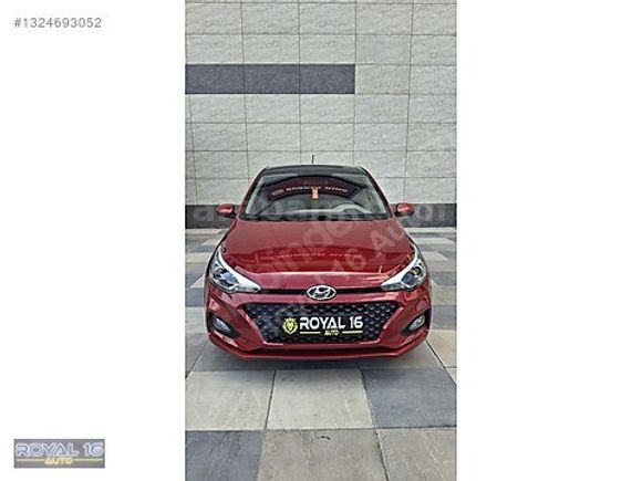 SADECE 27 BİN KM'DE STYLE CAM TAVAN MULTİMEDYA PAKET DEĞİŞENSİZ