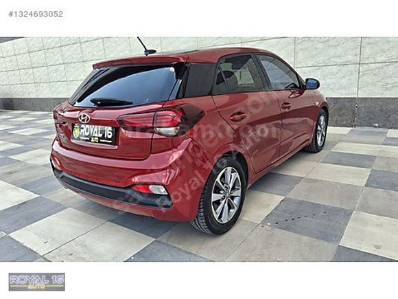 SADECE 27 BİN KM'DE STYLE CAM TAVAN MULTİMEDYA PAKET DEĞİŞENSİZ