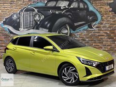 YETKİLİ BAYİDEN HYUNDAİ İ20 1.4 MPI STYLE HATASIZ / BOYASIZ
