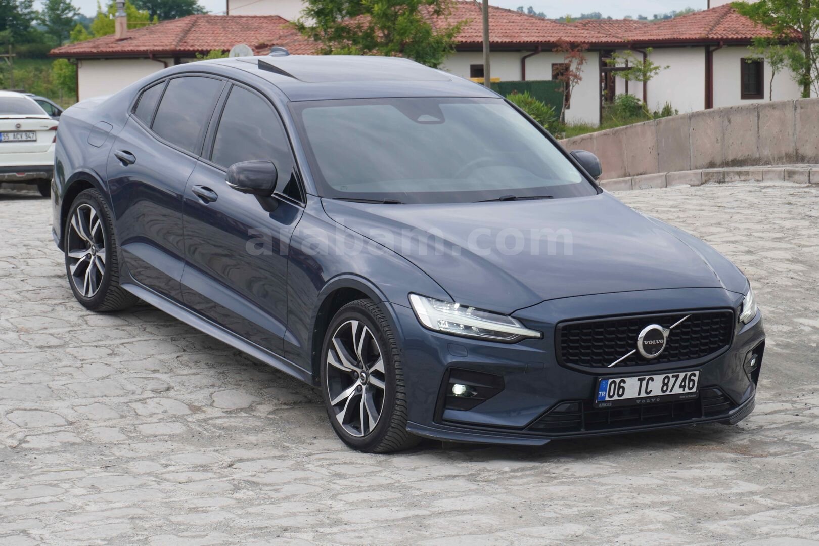 Galeriden Volvo S60 2.0 B5 Plus Dark 2023 Model Samsun 83.300 km Mavi 4