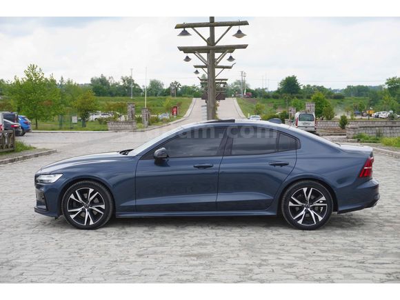 Galeriden Volvo S60 2.0 B5 Plus Dark 2023 Model Samsun
