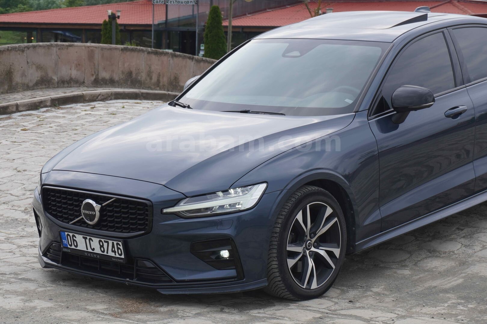 Galeriden Volvo S60 2.0 B5 Plus Dark 2023 Model Samsun 83.300 km Mavi 6