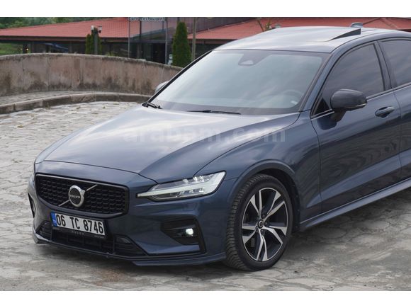 Galeriden Volvo S60 2.0 B5 Plus Dark 2023 Model Samsun