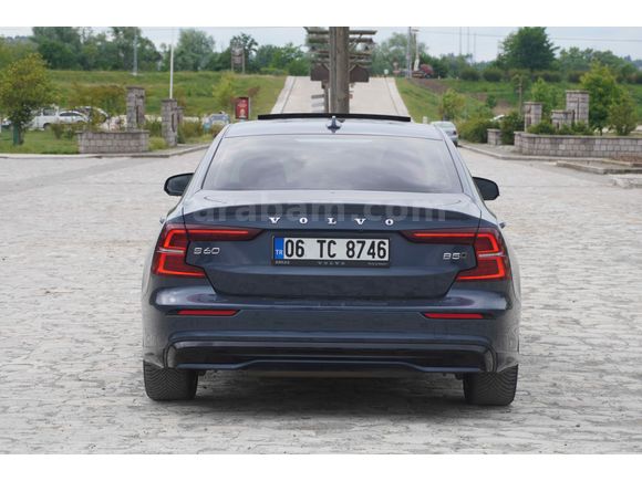 Galeriden Volvo S60 2.0 B5 Plus Dark 2023 Model Samsun