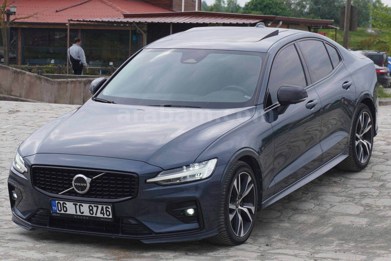 Galeriden Volvo S60 2.0 B5 Plus Dark 2023 Model Samsun 83.300 km Mavi 3