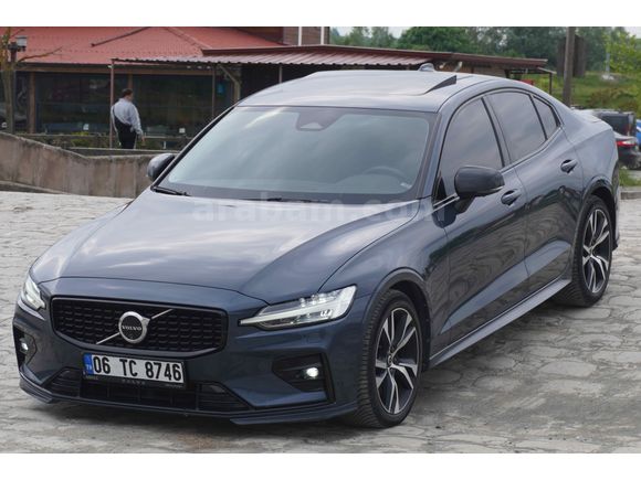 Galeriden Volvo S60 2.0 B5 Plus Dark 2023 Model Samsun