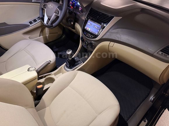 Sahibinden Hyundai Accent Blue 1.6 CRDI Mode Plus 2014 Model 