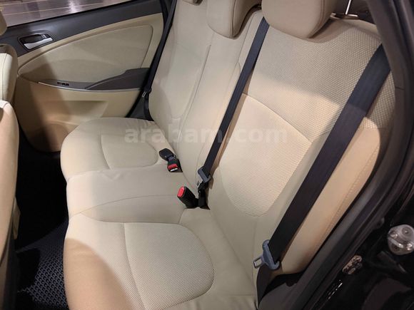 Sahibinden Hyundai Accent Blue 1.6 CRDI Mode Plus 2014 Model 