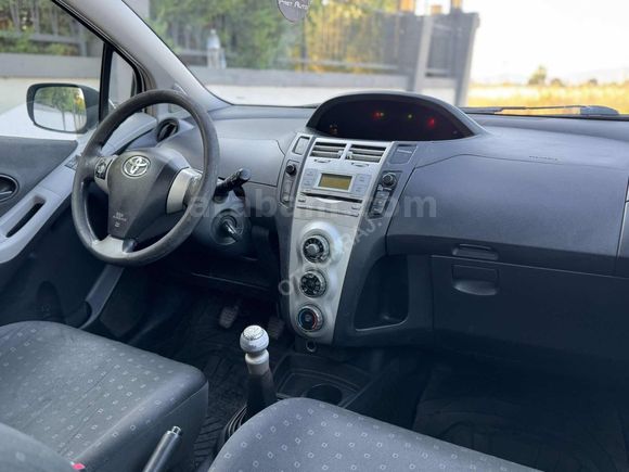 TOYOTA YARİS 1.4D