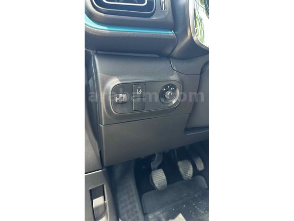 Sahibinden Citroen C3 1.2 PureTech Feel 2023 Model 