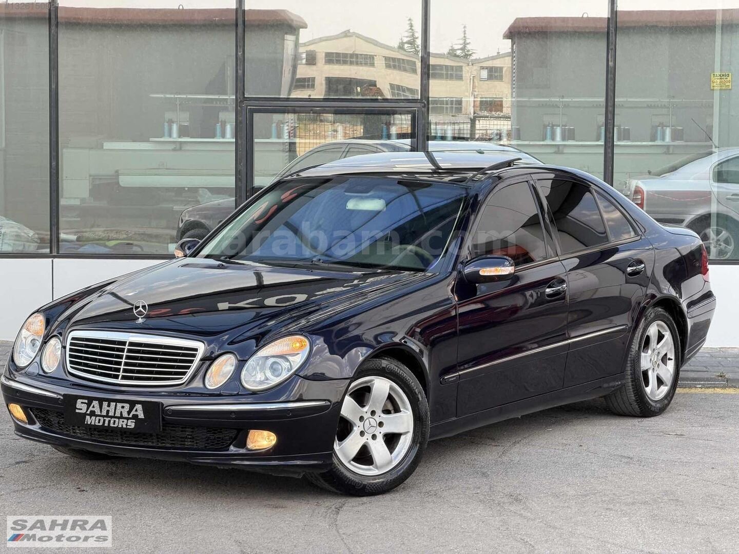Galeriden Mercedes - Benz E 270 CDI Avantgarde 2004 Model Konya 457.000 km Lacivert 1