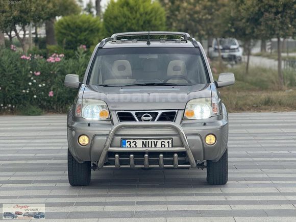 CAM TAVANLI ÖZGÜR OTO