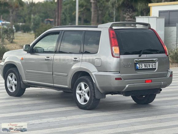 CAM TAVANLI ÖZGÜR OTO