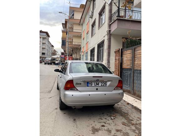 Sahibinden Ford Focus 1.6 Ambiente 2000 Model 